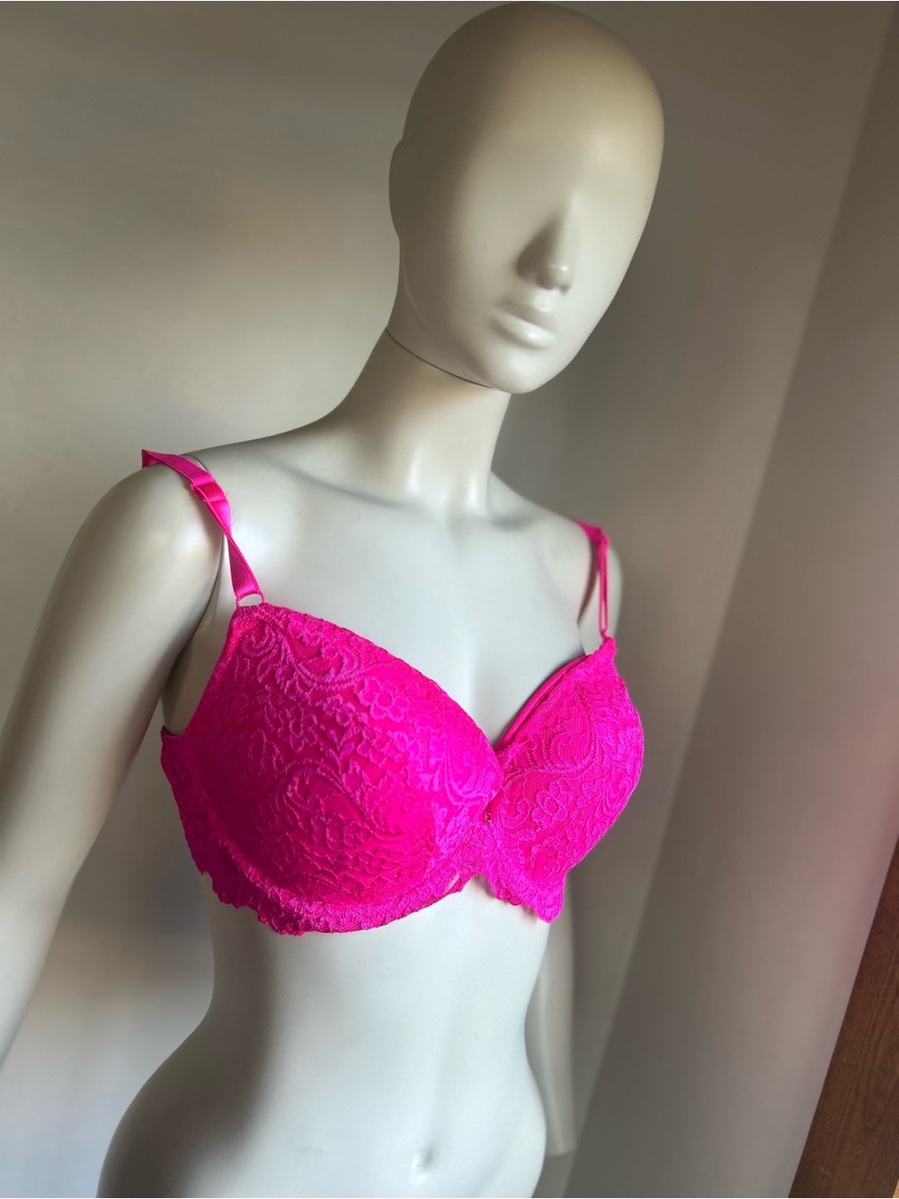 Smart sexy 38C Lace Underwire Bra in Hot Pink